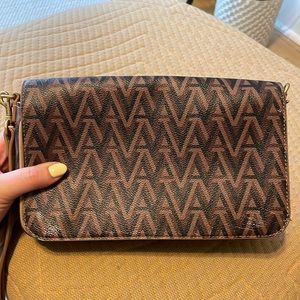 Aritzia Auxiliary crossbody bag